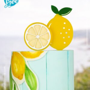 Topper de limões em acrílico amarelo para decoração de bolos e festas temáticas.