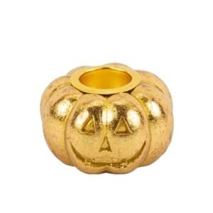 Castiçal em forma de abóbora dourada com rosto de Halloween