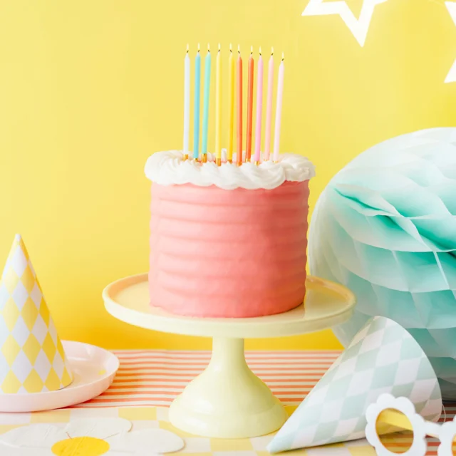 ✨ Detalhes que fazem a diferença ✨
Estas velas lisas com ponta dourada são perfeitas para dar um toque moderno e divertido ao bolo de aniversário!

📦 Pack com 10 unidades
📍 Já disponíveis no site

🕯️ Qual é a vossa cor favorita? 

 #muffinpartystore #artigosdefesta #partysupplies #partystore #festadeaniversario #lojadefestas #decoracaodefesta #veladeaniversario